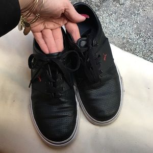 Boys used leather pumas